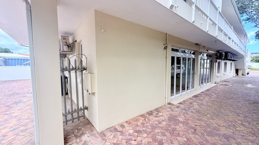 To Let commercial Property for Rent in Knysna Central Western Cape